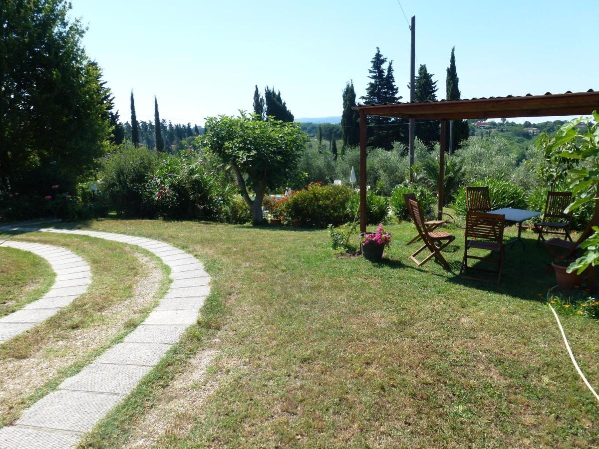 Agriturismo Poggio Al Tesoro Crespina Exterior photo